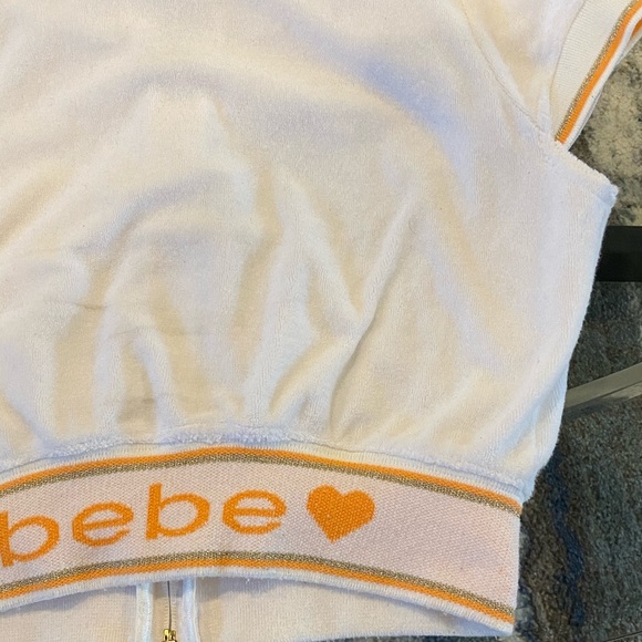Bebe Cropped short sleeve hoodie Size Large - Picture 4 of 5